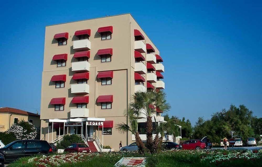 Hotel Elisabeth Due Fano Eksteriør bilde